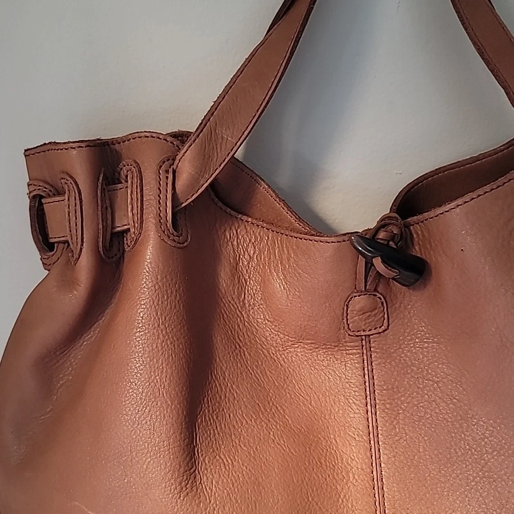 NWOT Old Navy Brown Leather Tote Bag - Picture 2 of 12